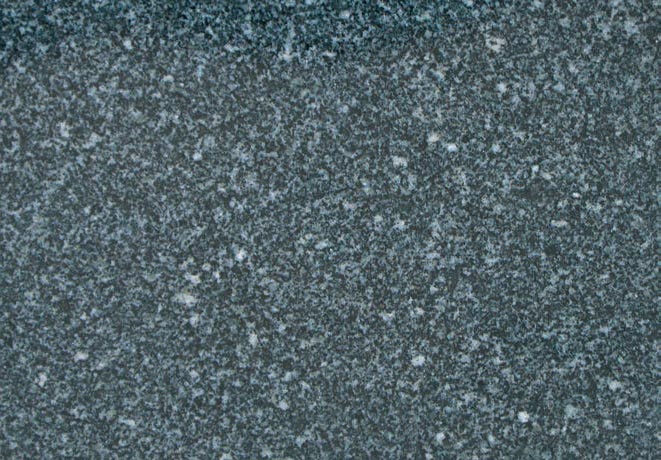 Облицовочная плитка размер 600*300*18 мм порода темно-серый гранит